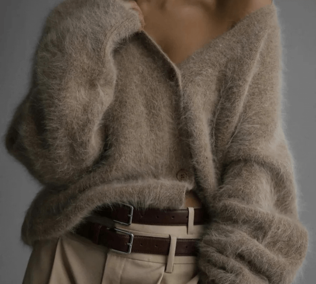 Flauschig elegantes Cardigan - wie eine zarte Liebkosung auf Deine weiche Haut