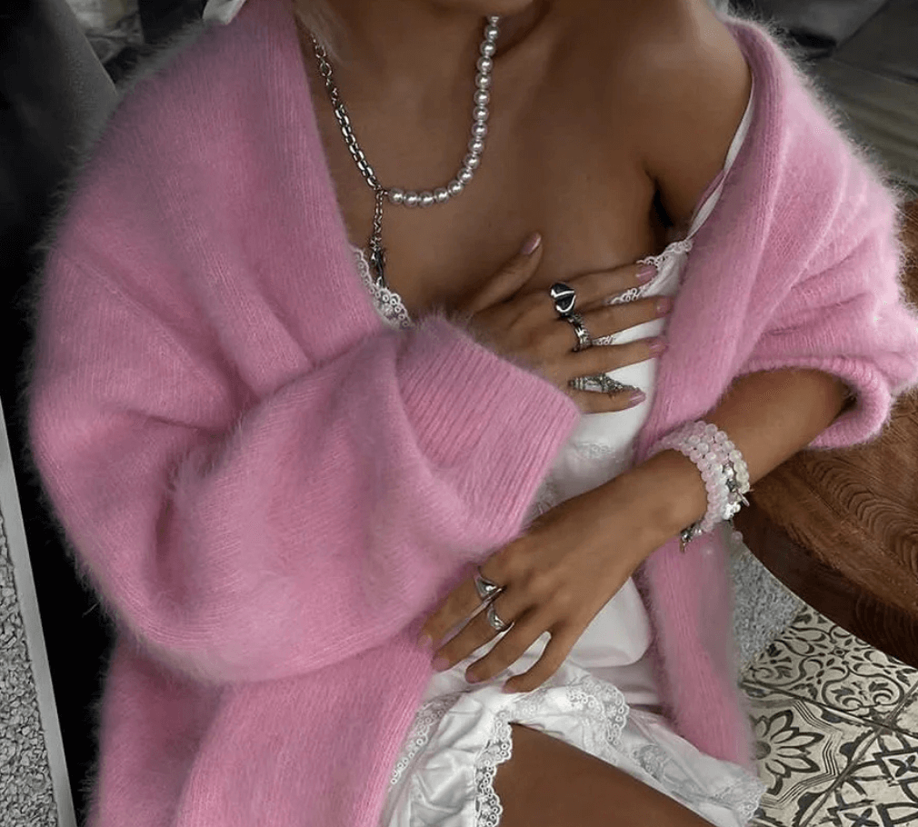 Flauschig elegantes Cardigan - wie eine zarte Liebkosung auf Deine weiche Haut