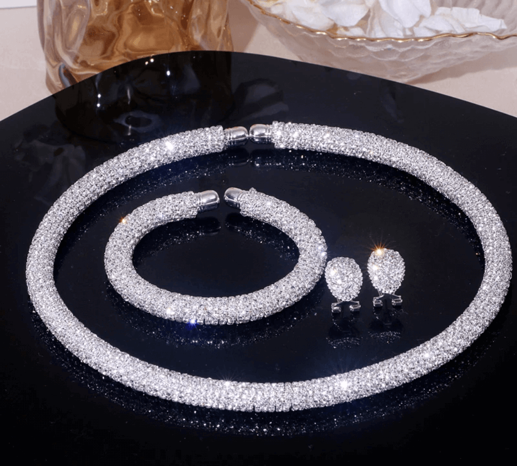 Unser Highlight - Glamouröser eleganter Schmuck-Set