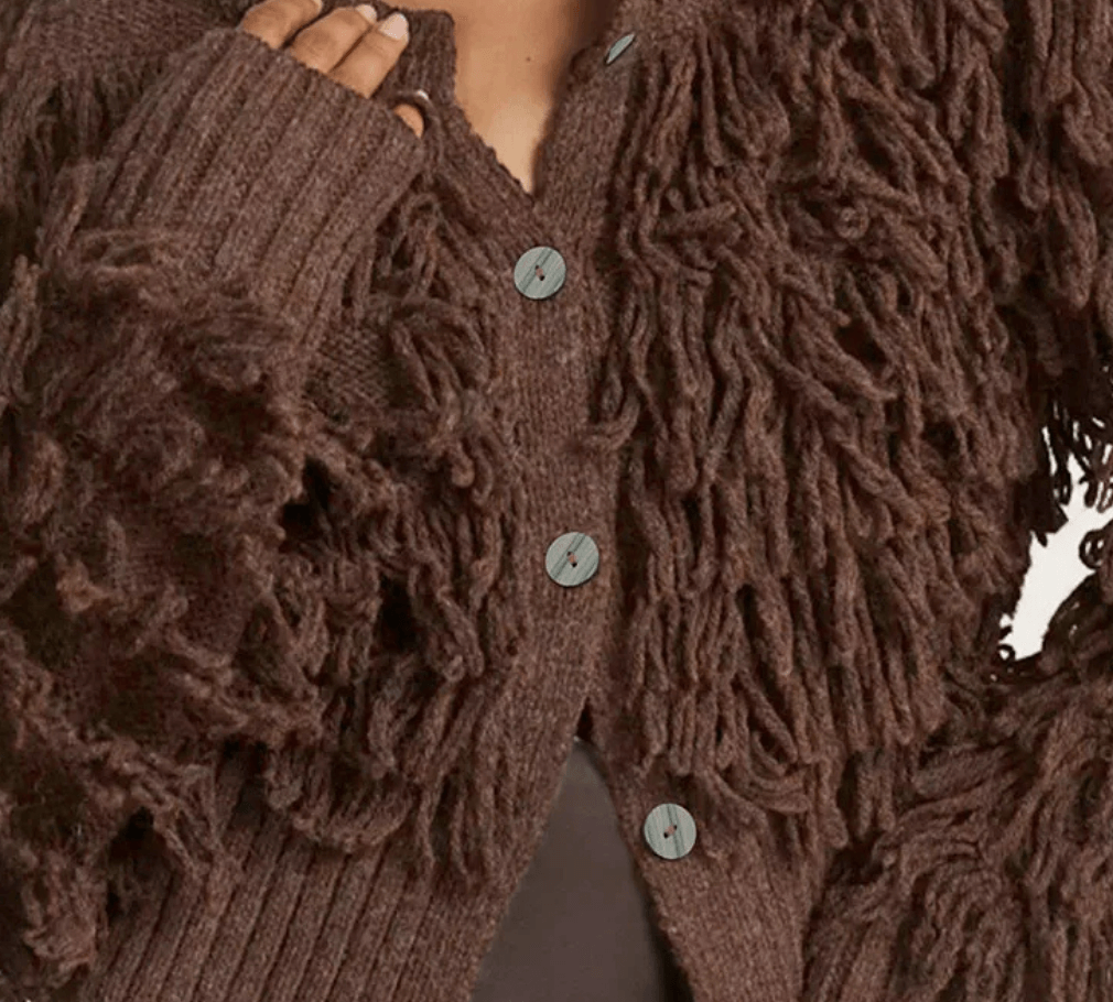 Strickjacke mit Fransen - ein Ausdruck von Mut und Stilgefühl