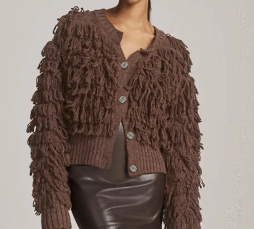 Strickjacke mit Fransen - ein Ausdruck von Mut und Stilgefühl