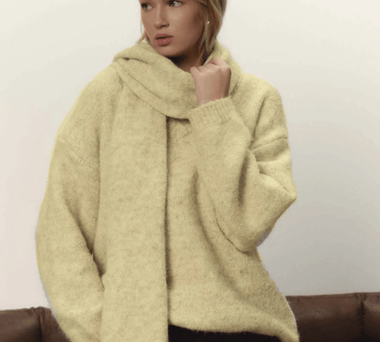 Hochwertiger V-Ausschnitt Pullover mit passendem Schal - Garantiert Dein neues Lieblings-Set