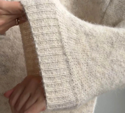 Hochwertiger V-Ausschnitt Pullover mit passendem Schal - Garantiert Dein neues Lieblings-Set