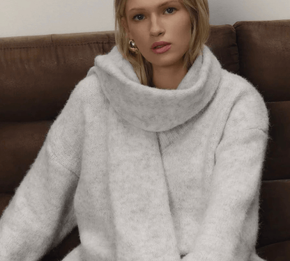 Hochwertiger V-Ausschnitt Pullover mit passendem Schal - Garantiert Dein neues Lieblings-Set