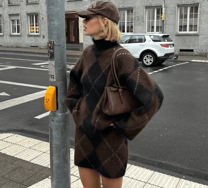 Mini Rock & Pullover mit Rautenmuster - im weichen Strick zum wohlfühlen