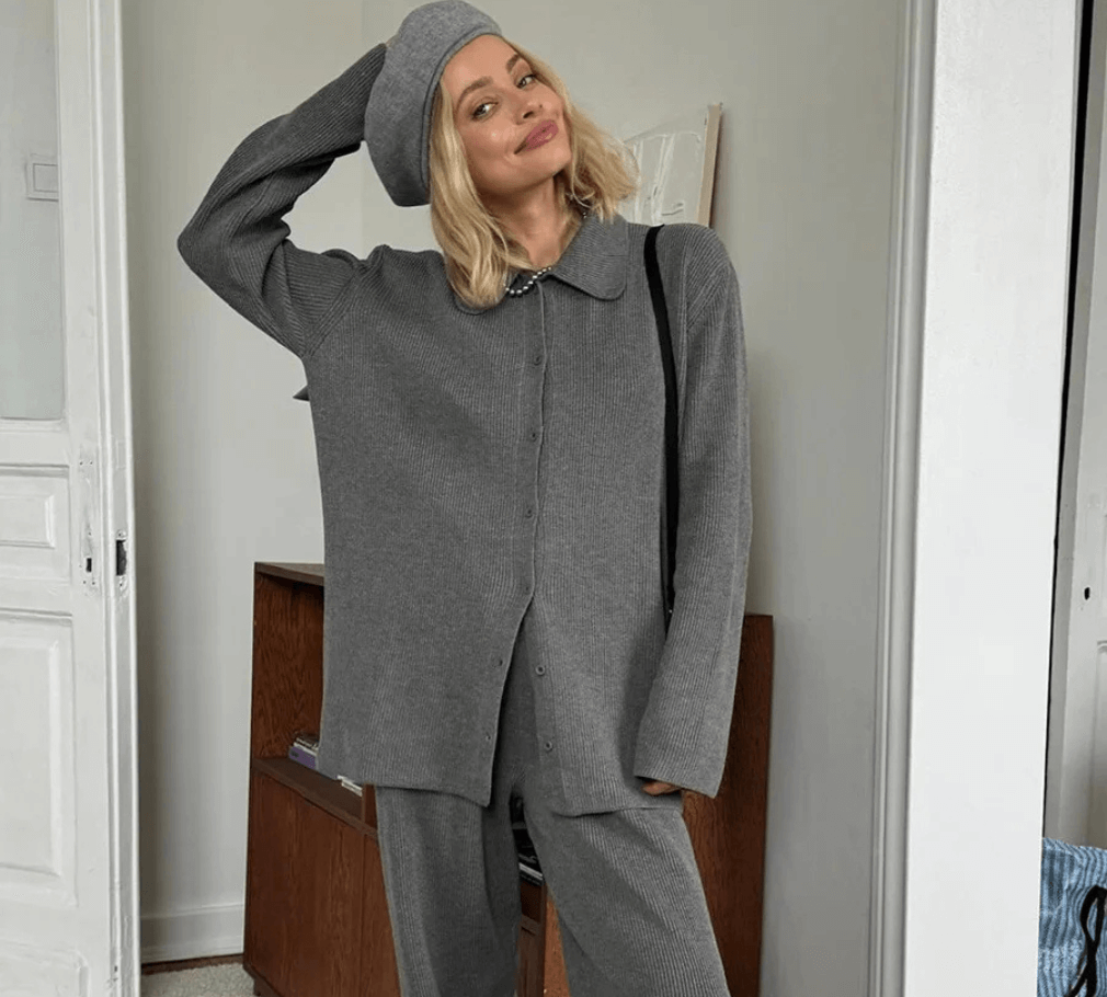 Zweiteiliges weiches Strick-Set - Eleganz in Deiner wärmsten Form